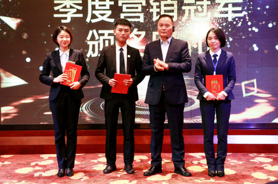 郴州錦馬置業(yè)有限公司,天一房產(chǎn)銷售,五嶺新天地樓盤銷售,錦馬時代中心房產(chǎn)銷售,酒店經(jīng)營管理哪里好